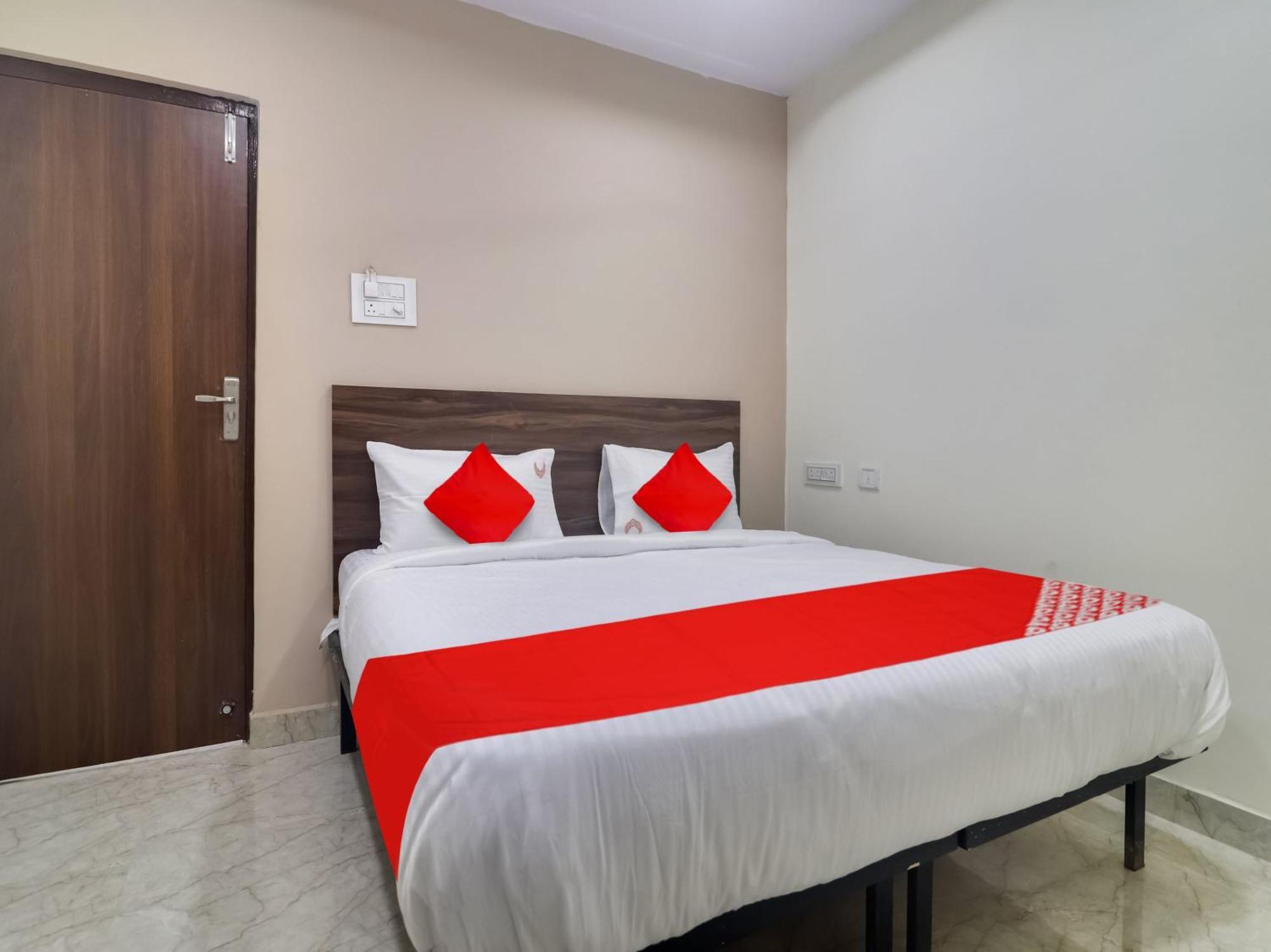 Hotel O Red Stone Hotels Hyderabad Esterno foto