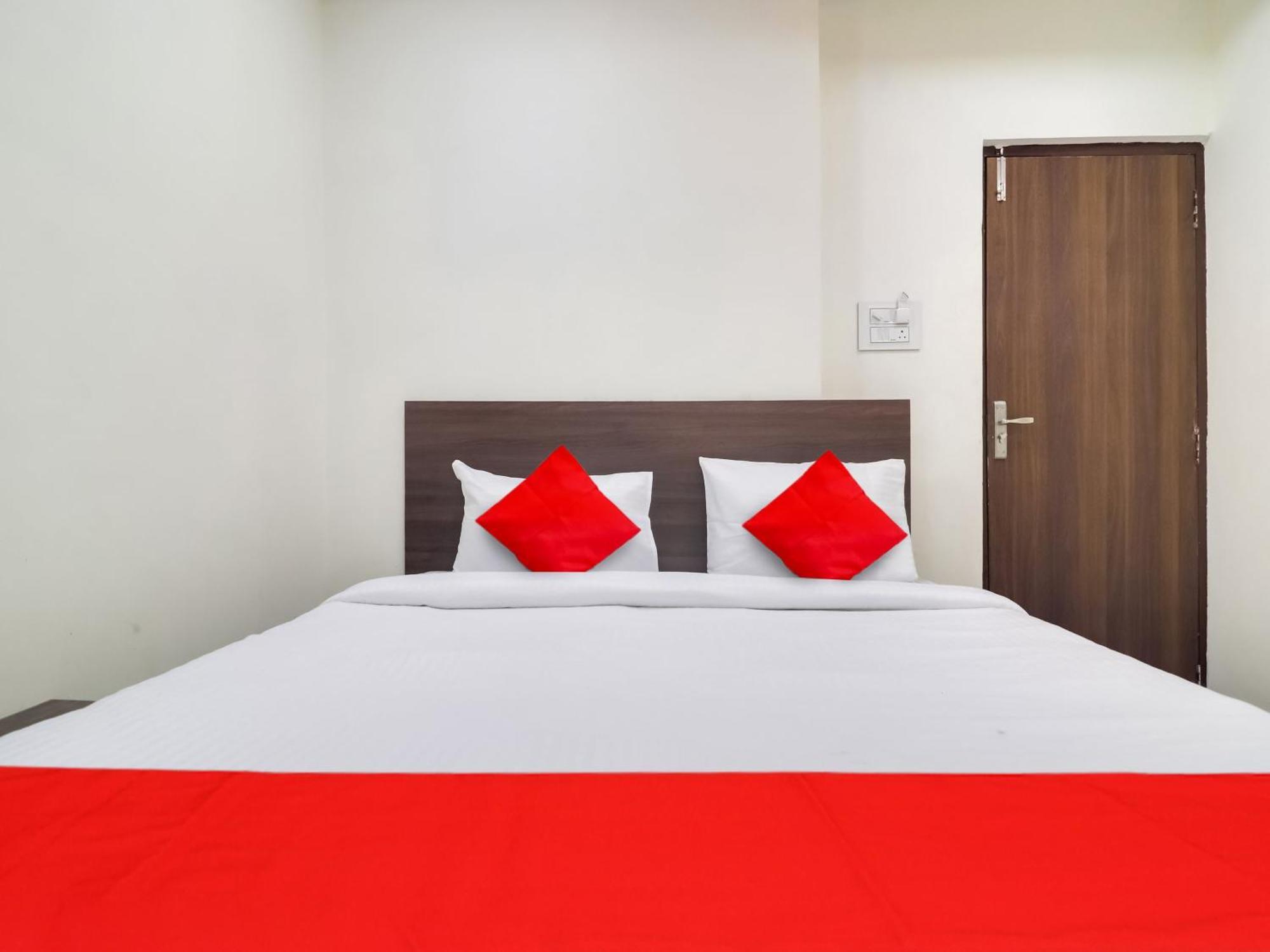 Hotel O Red Stone Hotels Hyderabad Esterno foto