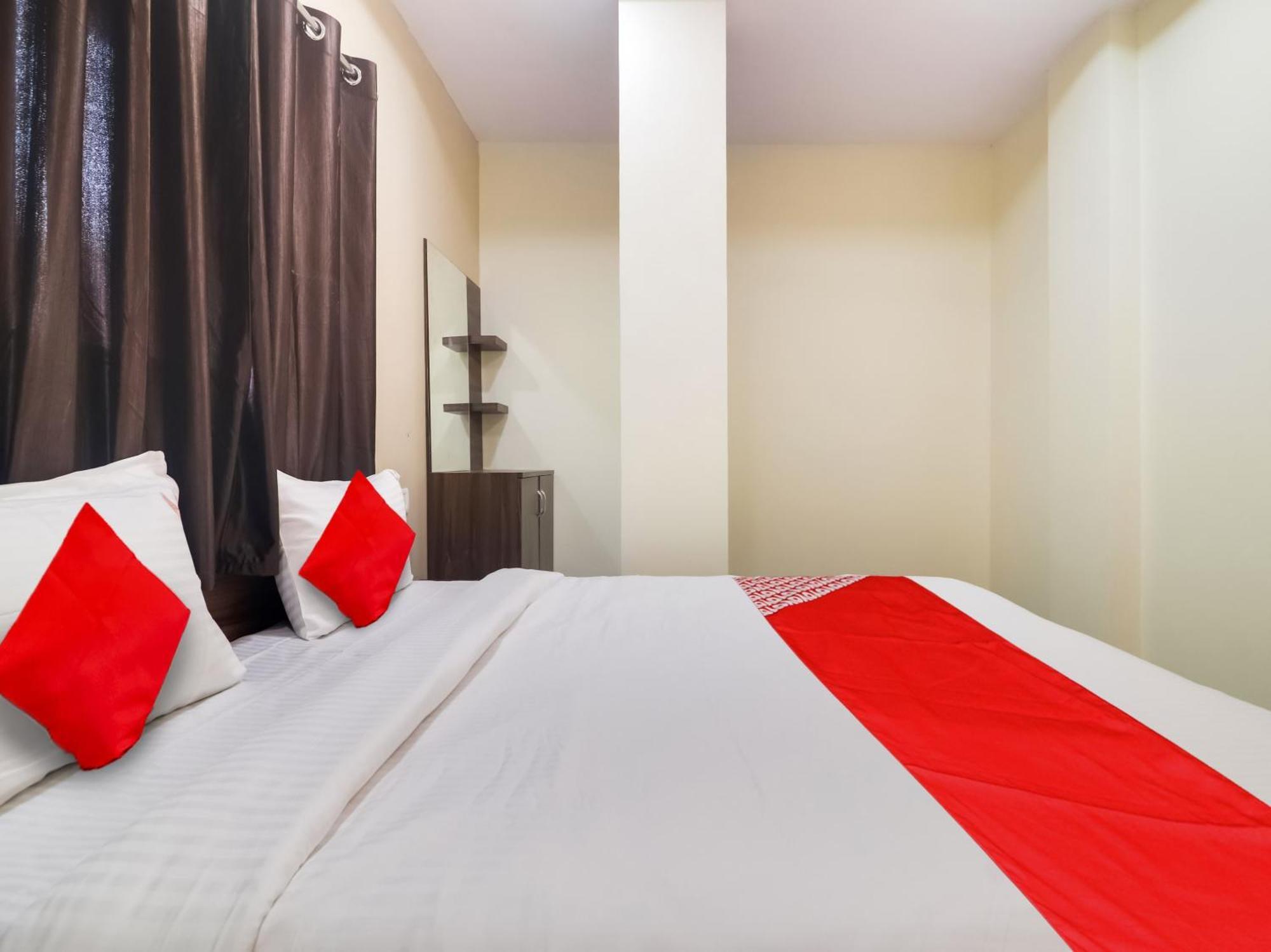 Hotel O Red Stone Hotels Hyderabad Esterno foto