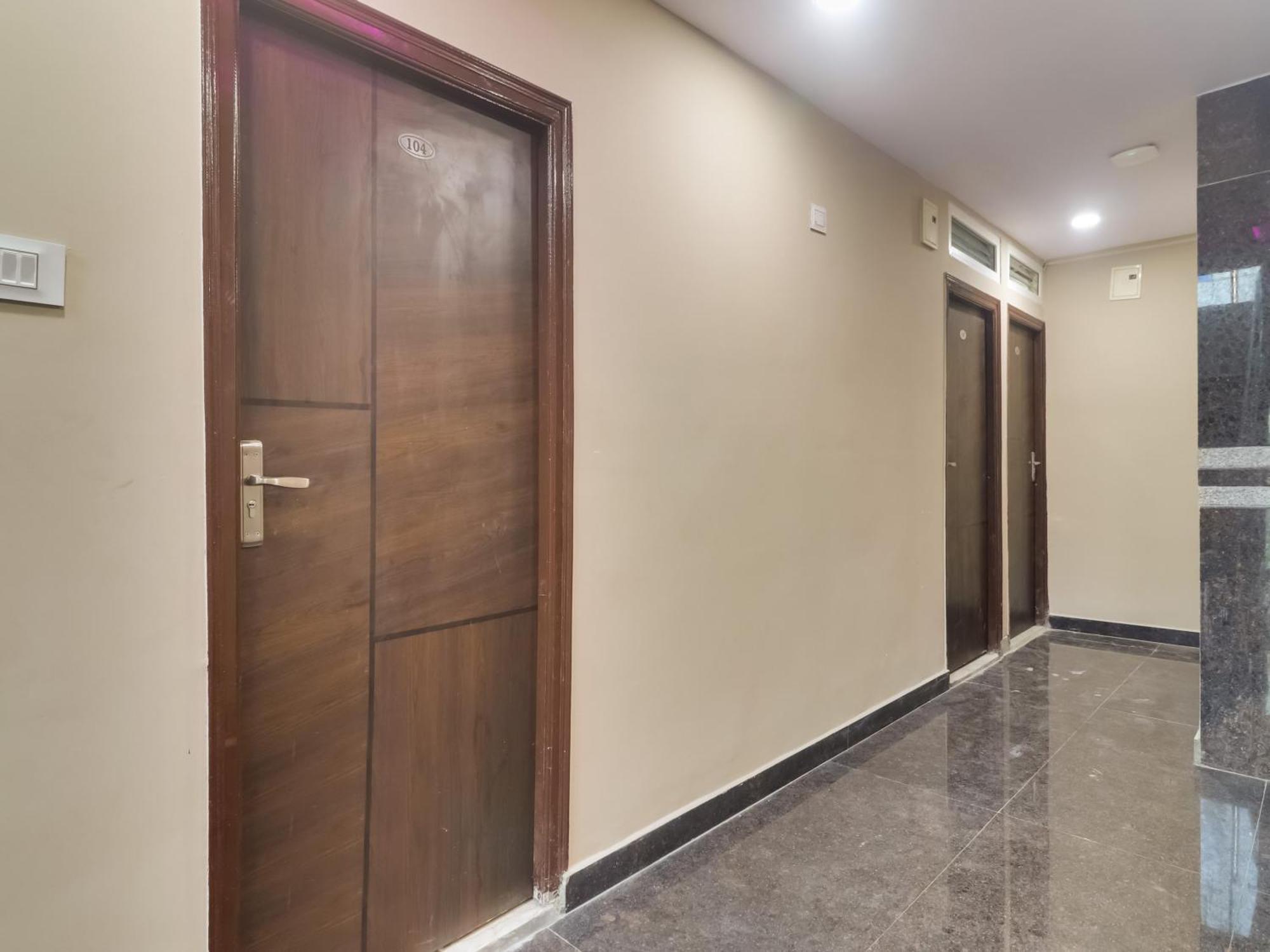 Hotel O Red Stone Hotels Hyderabad Esterno foto